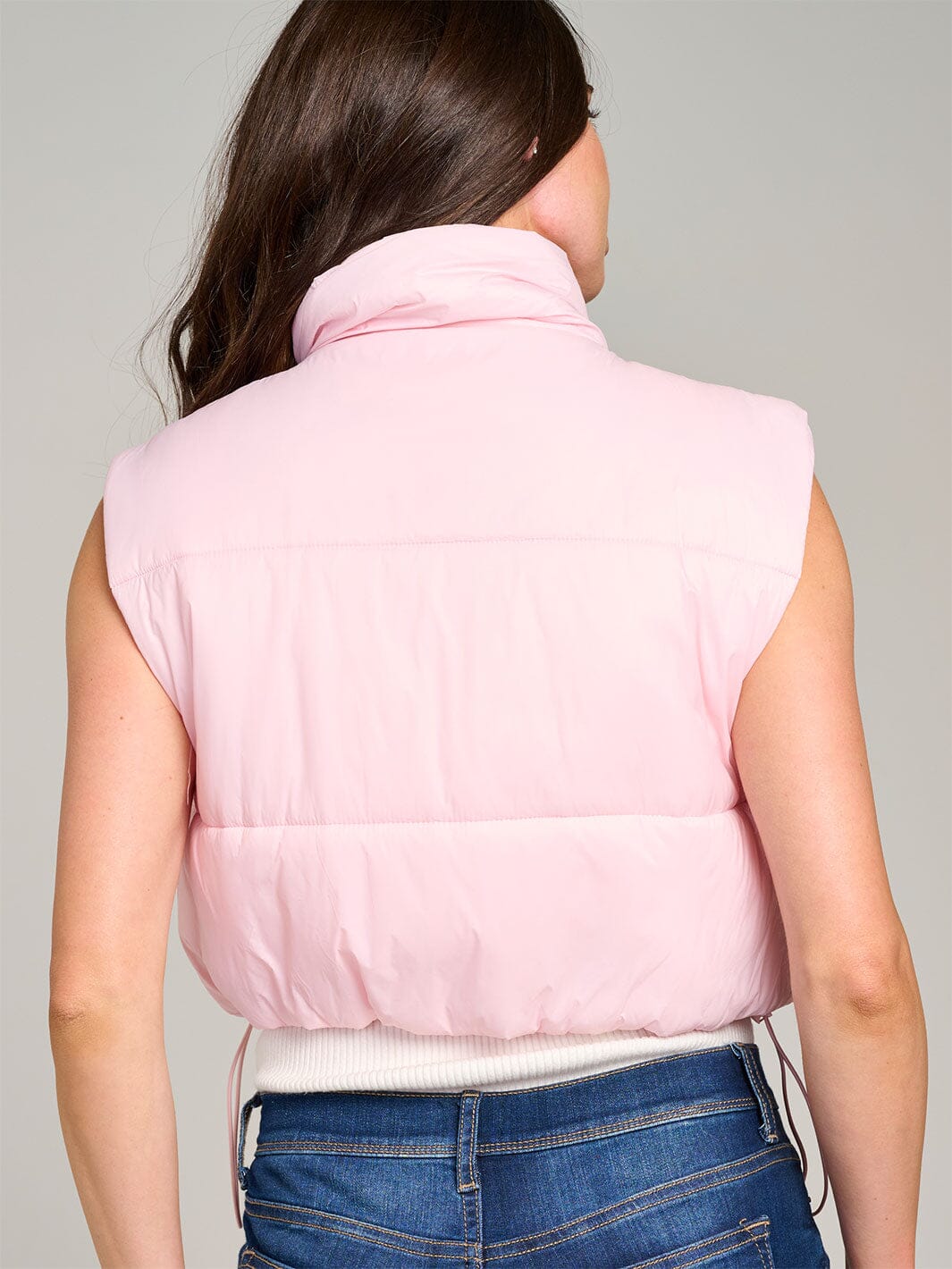 WOMEN'S SLEEVELESS ZIPPER CLOSURE PUFFER VEST