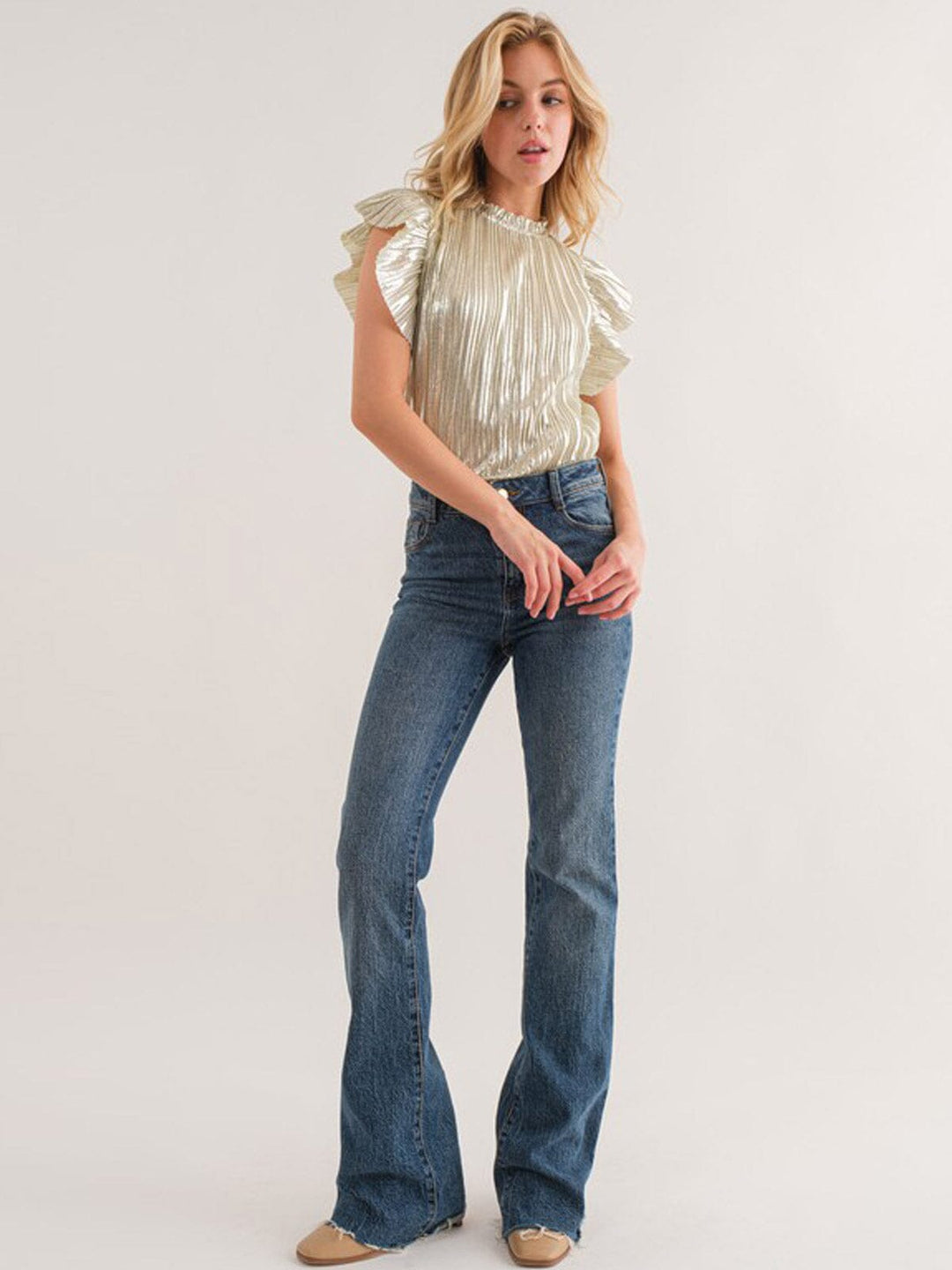 WOMEN'S SHORT SLEEVE PLEATED SHIMMER DETAILED BLOUSE TOP