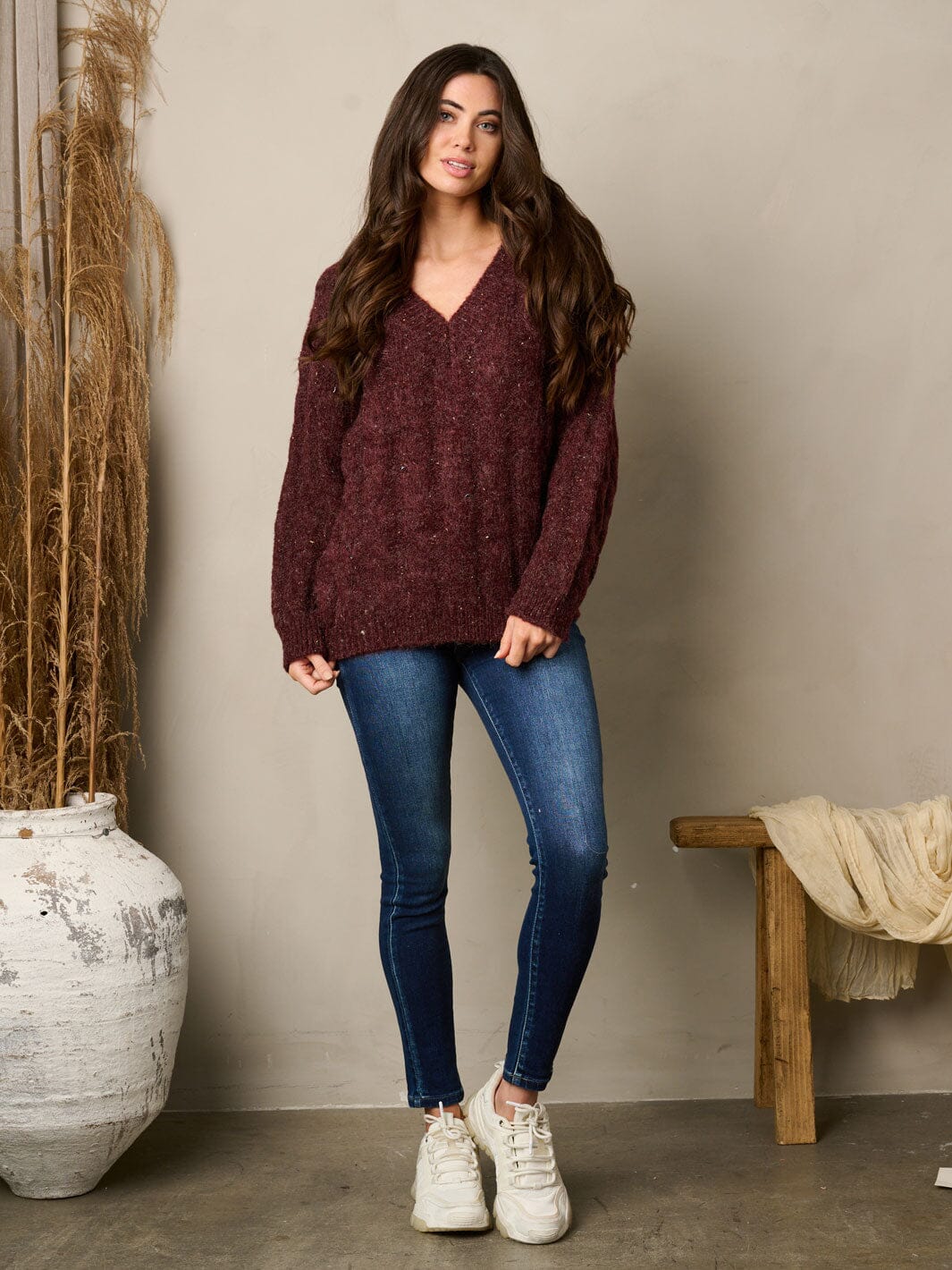 WOMEN'S LONG SLEEVE V-NECK KNIT SWEATER