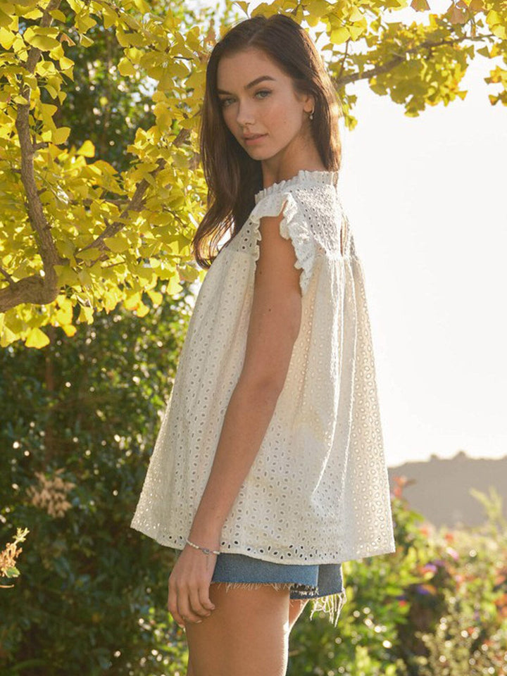 WOMEN'S SHORT RUFFLE SLEEVE EYELET DETAILED BLOUSE TOP