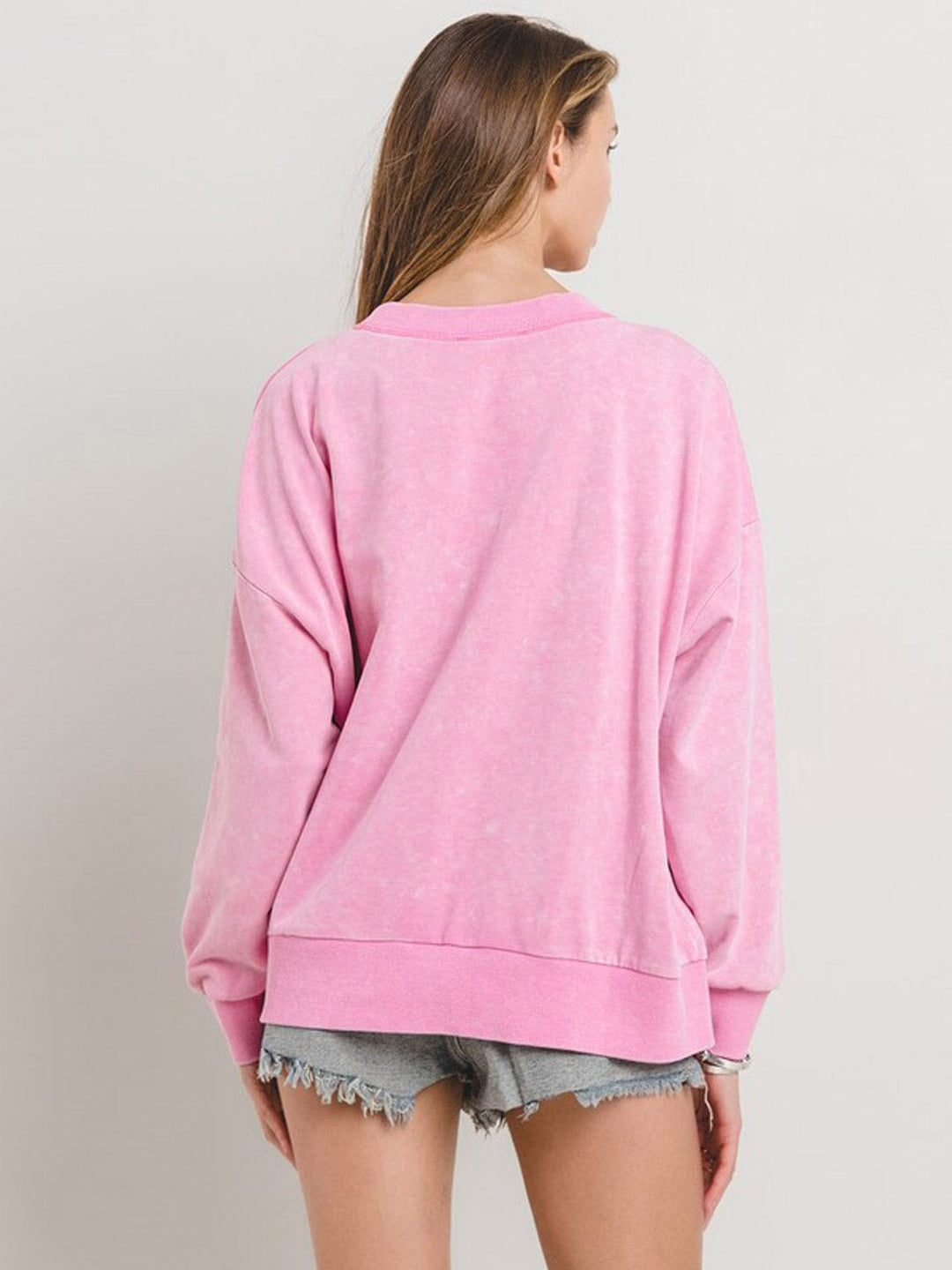 WOMEN'S LONG SLEEVE FRONT POCKET WASHED PULLOVER SWEATER