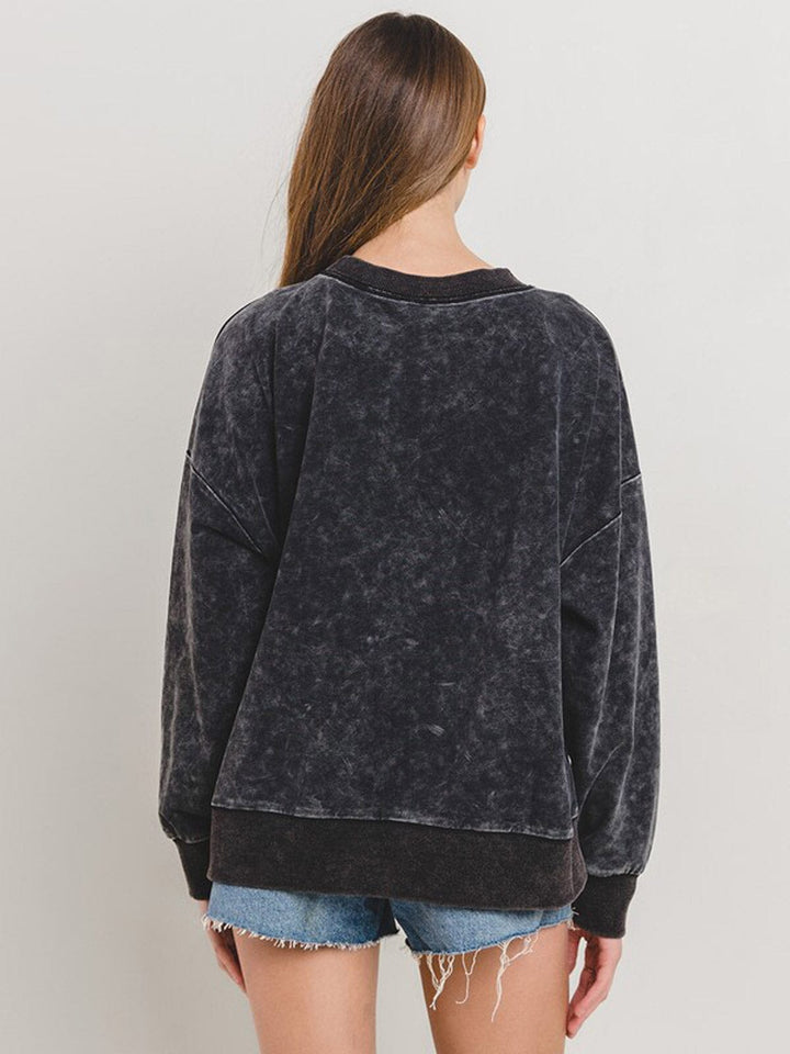 WOMEN'S LONG SLEEVE FRONT POCKET WASHED PULLOVER SWEATER