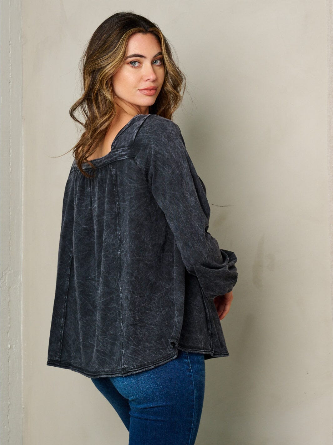 WOMEN'S SQUARE NECK LONG SLEEVE BLOUSE