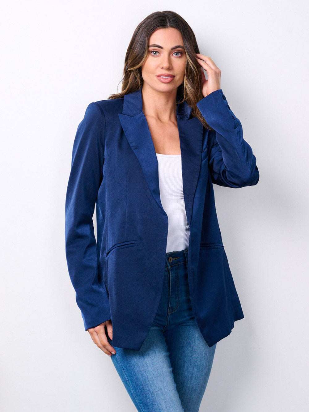 WOMEN'S LONG SLEEVE BUTTON CLOSURE BLAZER