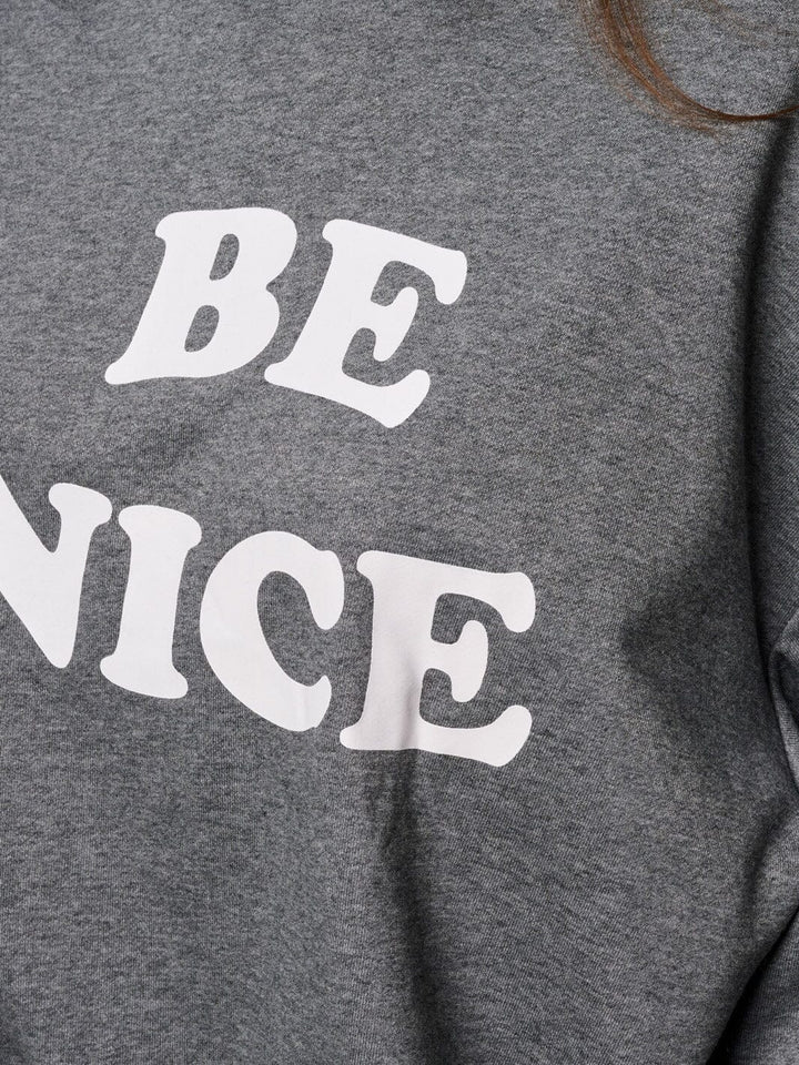 WOMEN'S LONG SLEEVE GRAPHIC PULLOVER SWEATER