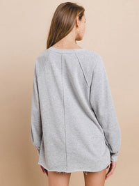 WOMEN'S LONG SLEEVE V-NECK HIGH-LOW TOP