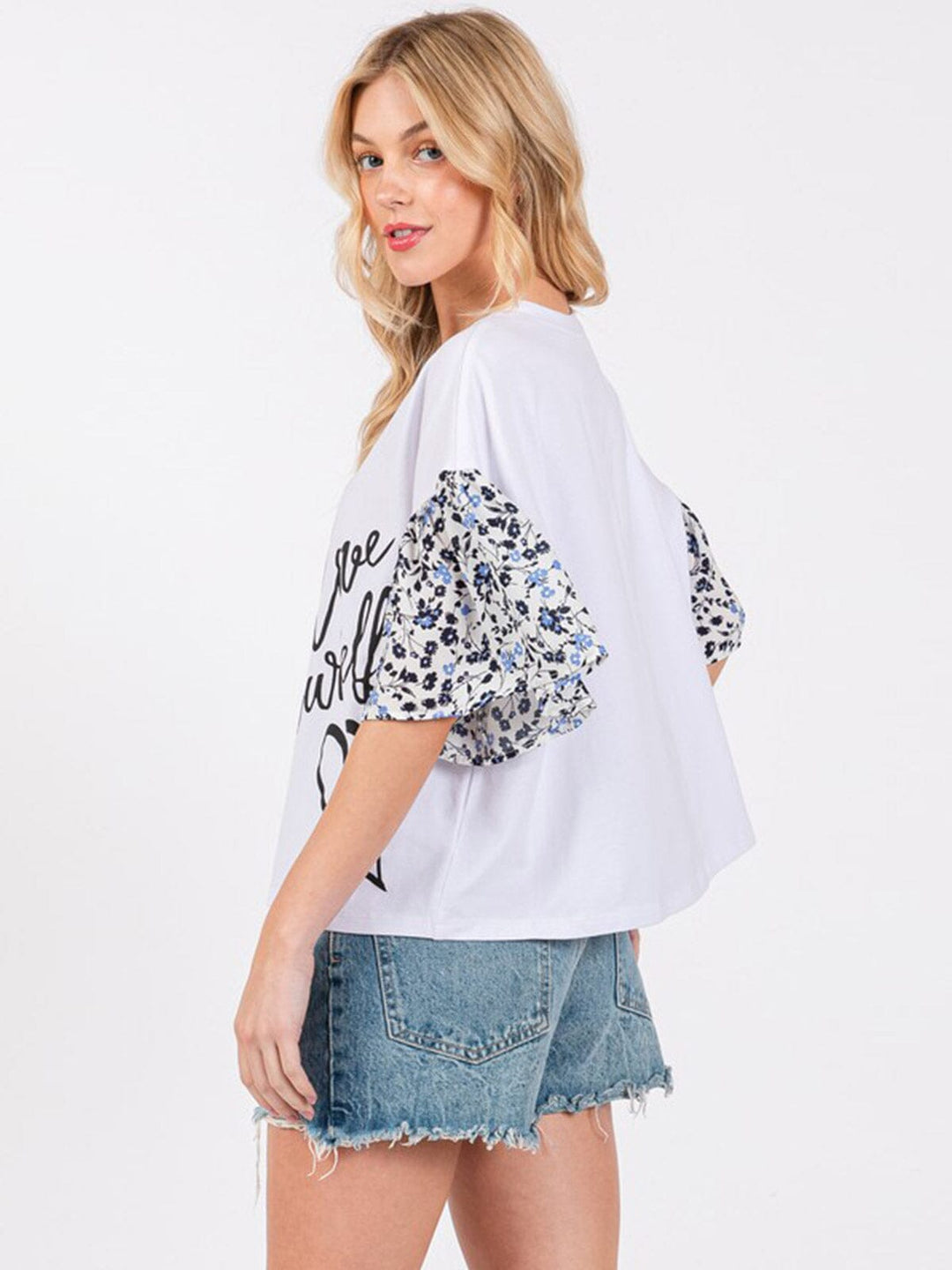 WOMEN'S SHORT FLORAL SLEEVE GRAPHIC TOP