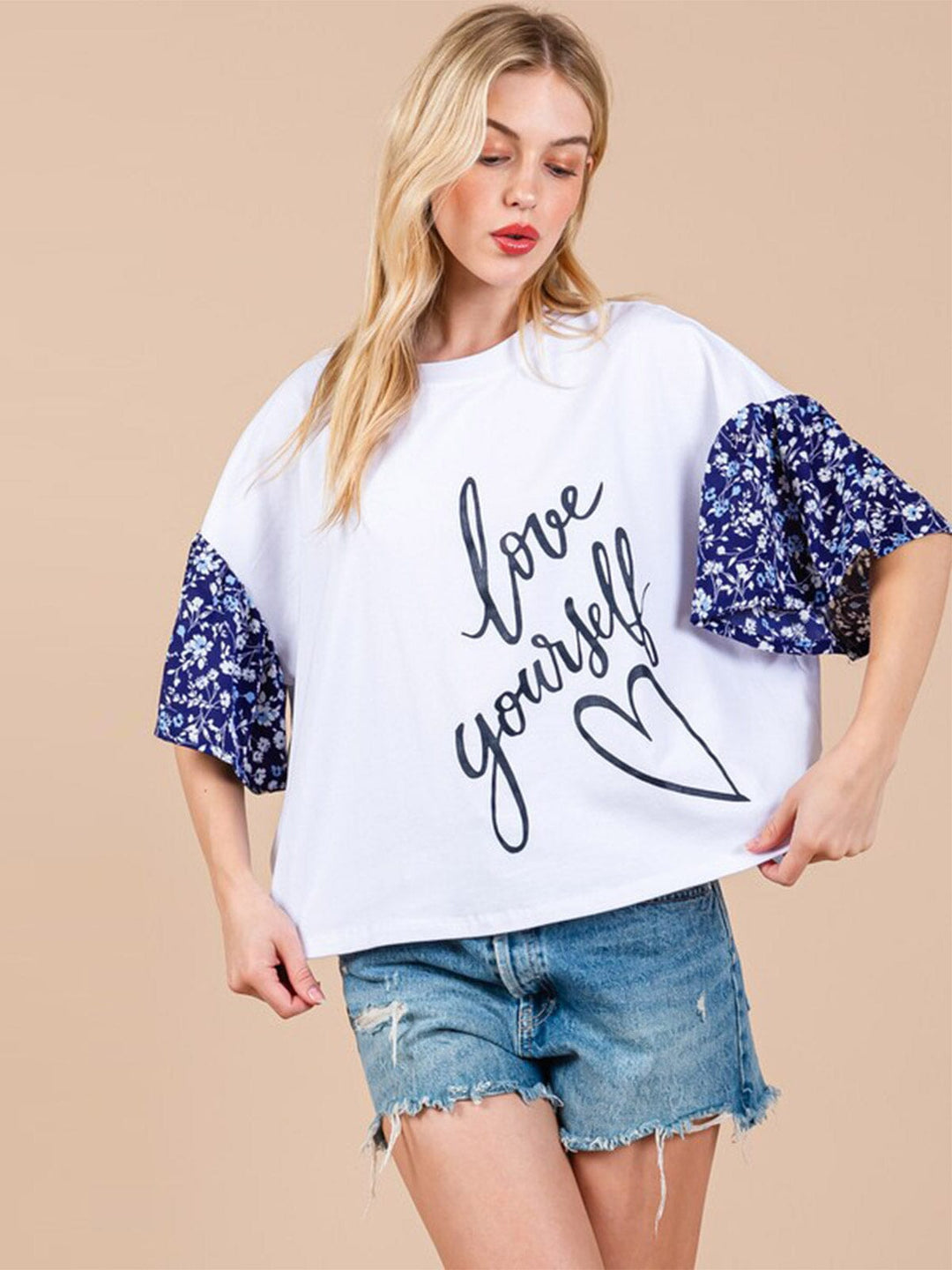 WOMEN'S SHORT FLORAL SLEEVE GRAPHIC TOP