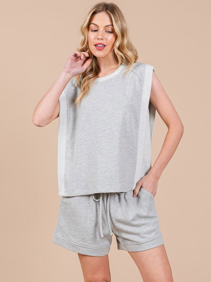 WOMEN'S SLEEVELESS LOOSE FIT TOP