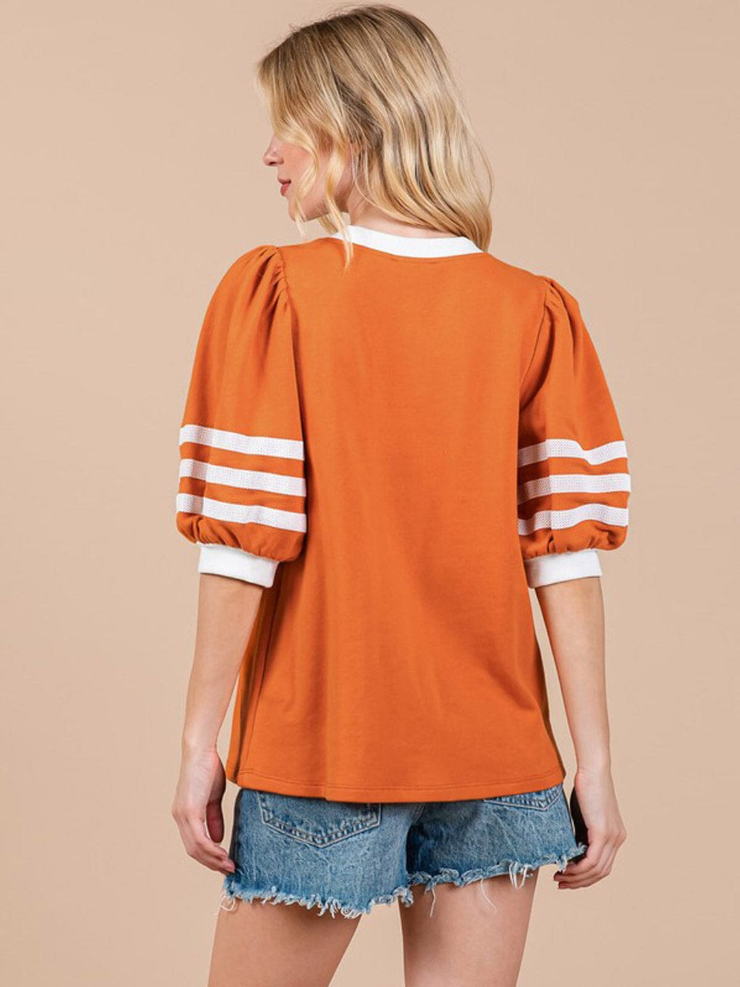 WOMEN'S SHORT PUFF SLEEVE GRAPHIC TOP