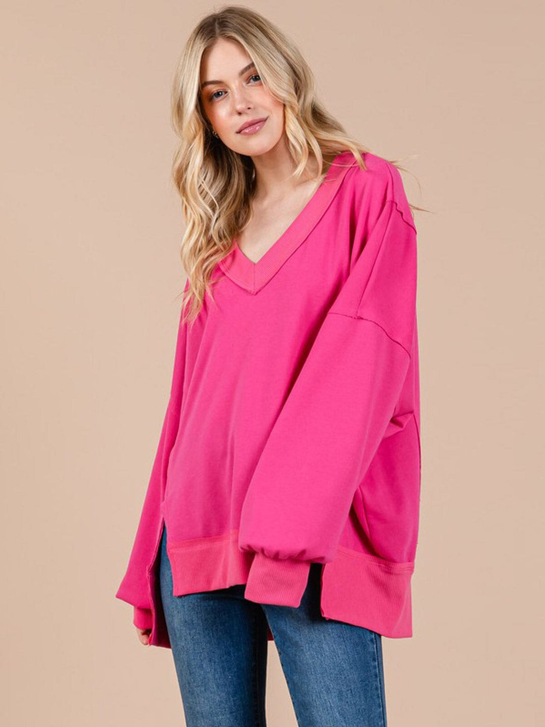 WOMEN'S LONG SLEEVE V-NECK HIGH-LOW OVERSIZED PULLOVER SWEATER