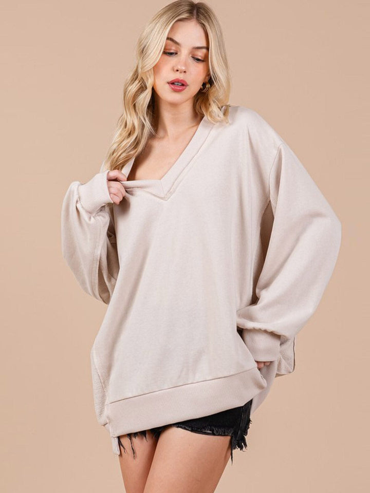 WOMEN'S LONG SLEEVE V-NECK HIGH-LOW OVERSIZED PULLOVER SWEATER