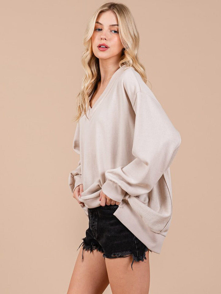 WOMEN'S LONG SLEEVE V-NECK HIGH-LOW OVERSIZED PULLOVER SWEATER