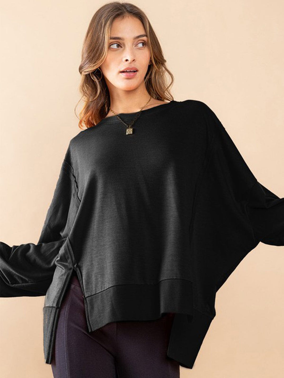 WOMEN'S LONG SLEEVE SOLID HIGH-LOW TOP