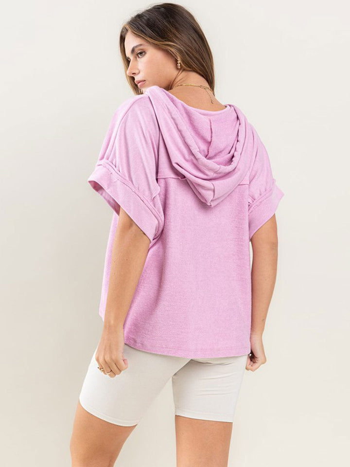 WOMEN'S SHORT SLEEVE HOODED TOP