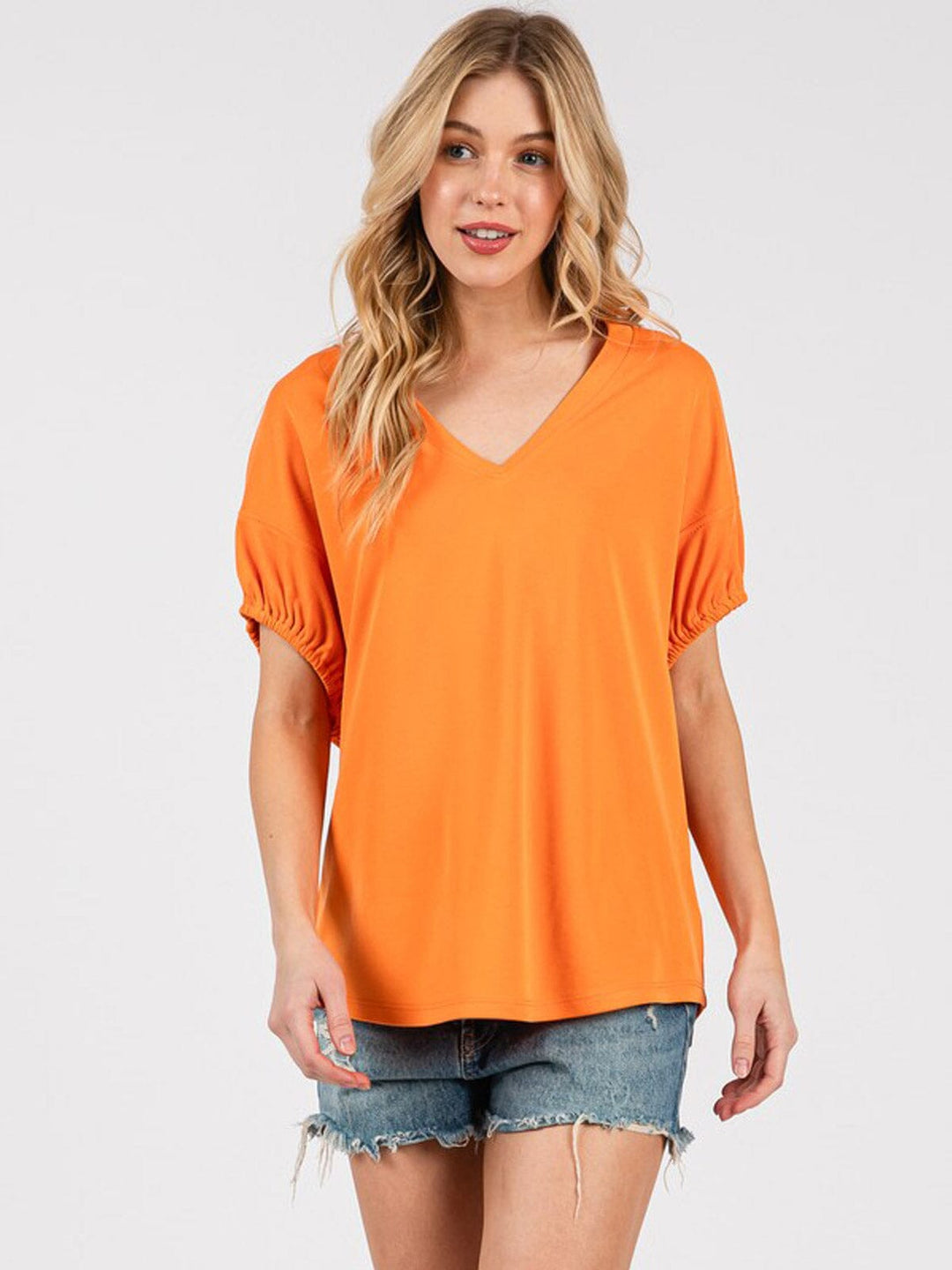 WOMEN'S SHORT SLEEVE V-NECK SOLID BLOUSE