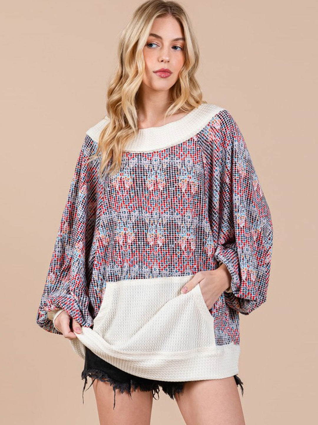 WOMEN'S LONG SLEEVE FRONT POCKET MULTI PRINT RIBBED OVERSIZED TOP