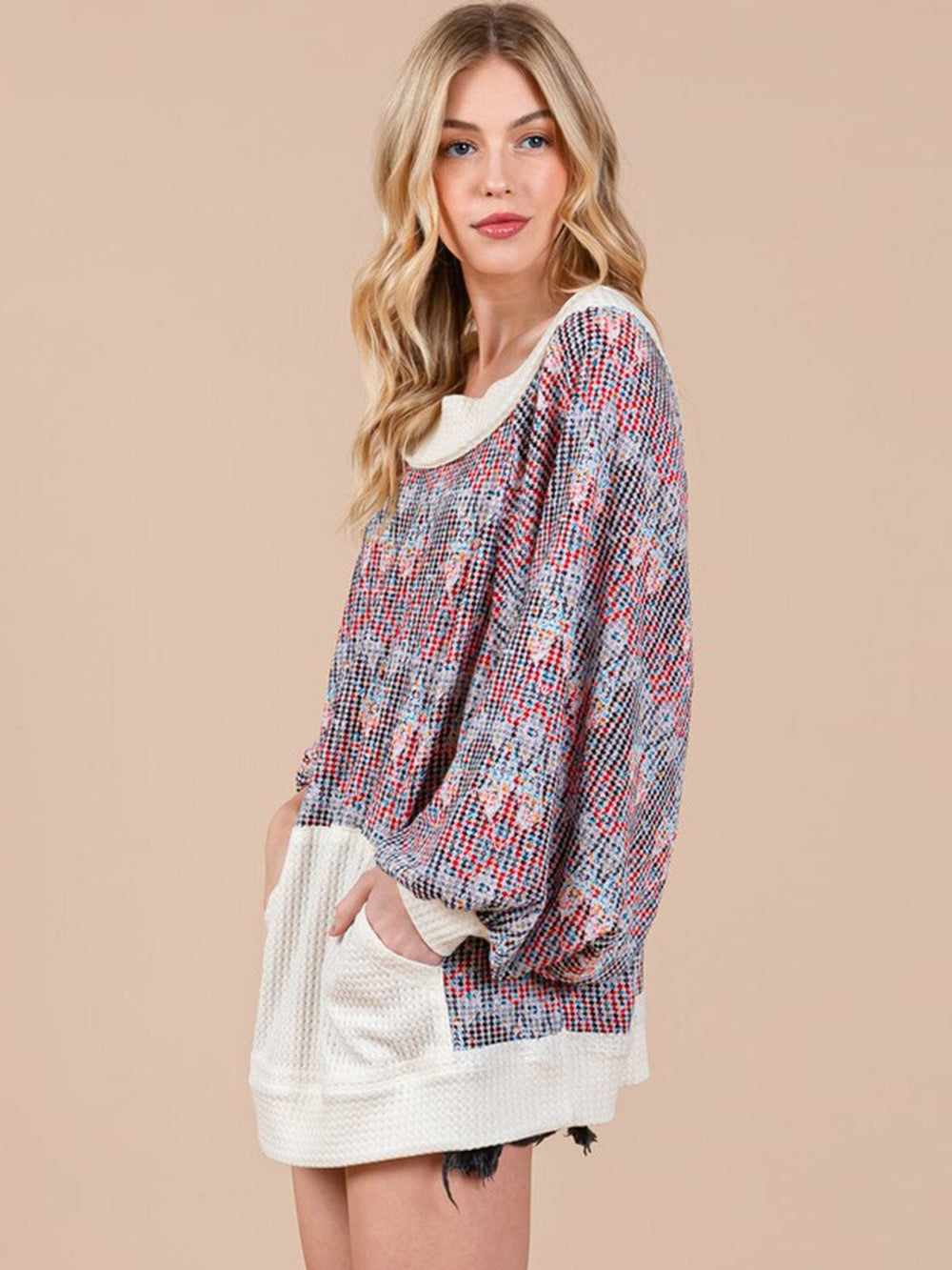 WOMEN'S LONG SLEEVE FRONT POCKET MULTI PRINT RIBBED OVERSIZED TOP