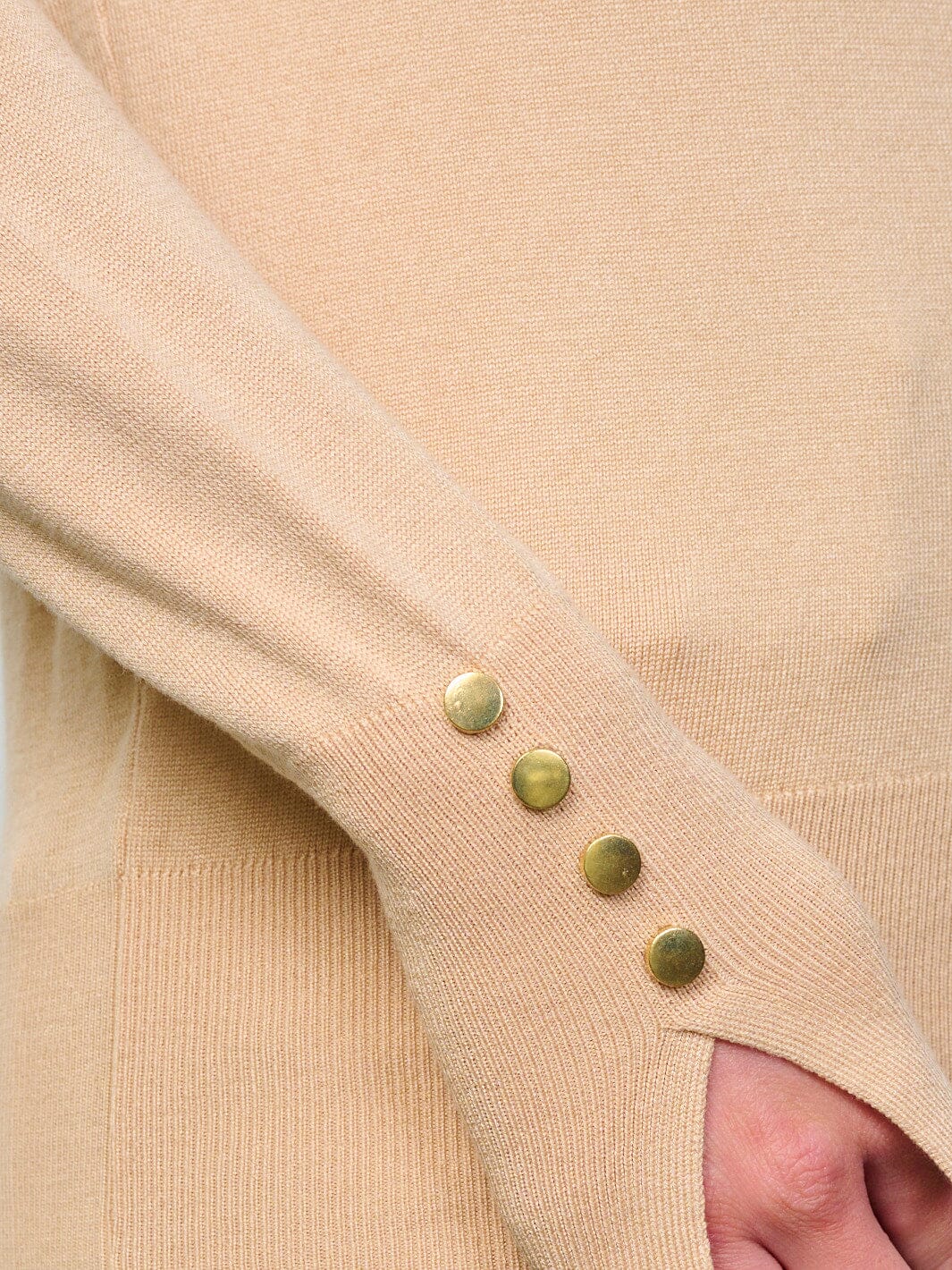 WOMEN'S LONG SLEEVE V-NECK BUTTON DETAILED TOP