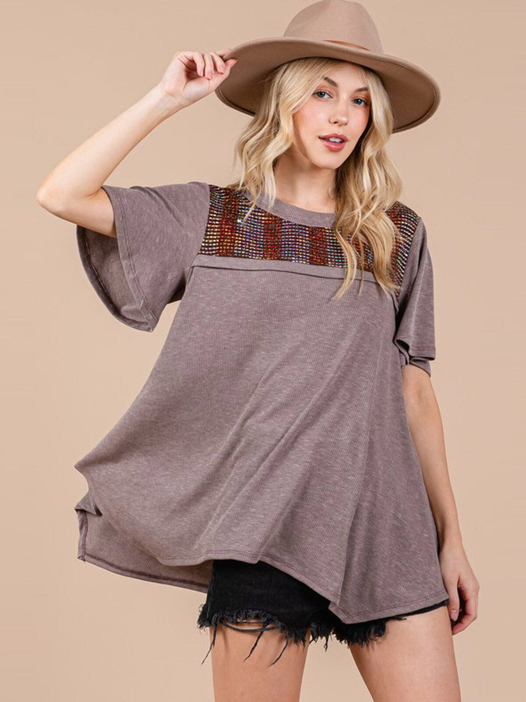 WOMEN'S SHORT SLEEVE LOOSE FIT STUDS DETAILED BLOUSE