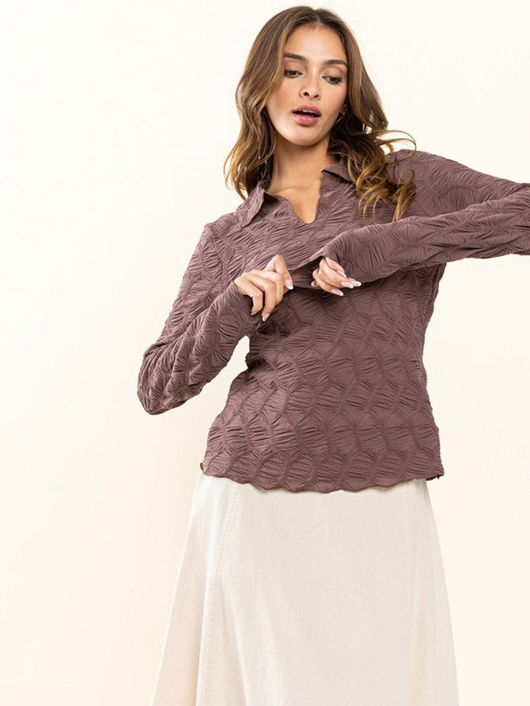 WOMEN'S LONG SLEEVE V-NECK WAFFLE DETAILED BLOUSE