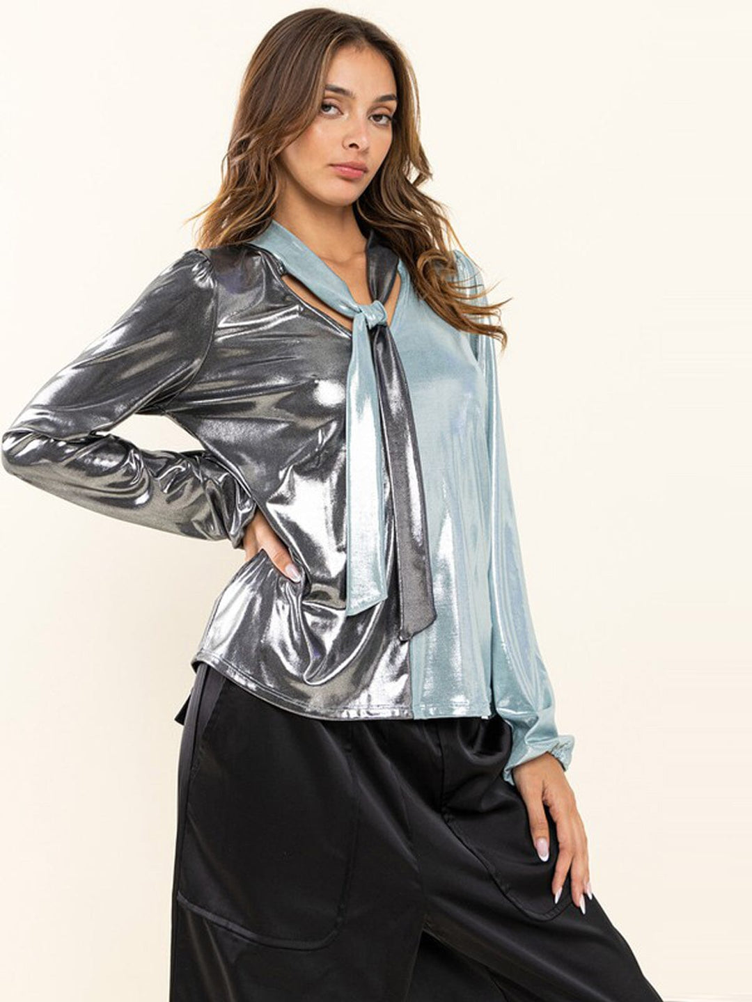 WOMEN'S LONG SLEEVE V-NECK SHIMMER COLORBLOCK BLOUSE TOP
