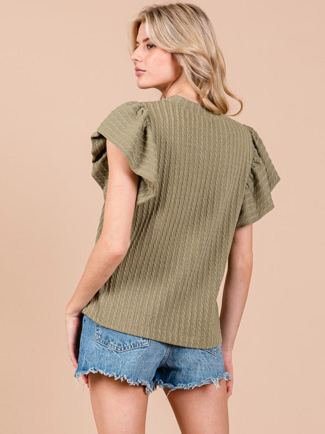 WOMEN'S SHORT RUFFLE SLEEVE RIBBED DETAILED BLOUSE