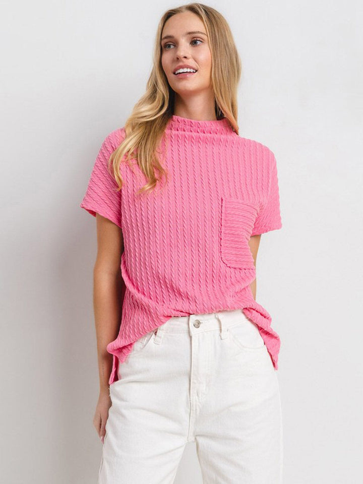 WOMEN'S SHORT SLEEVE MOCK NECK FRONT POCKET RIBBED DETAILED BLOUSE