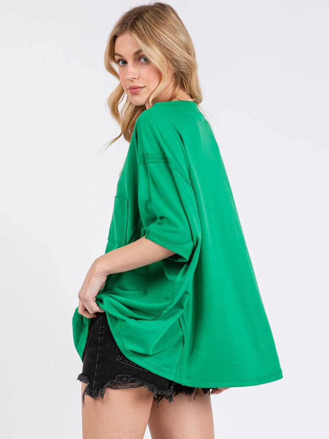 WOMEN'S SHORT SLEEVE V-NECK FRONT POCKET OVERSIZED TOP