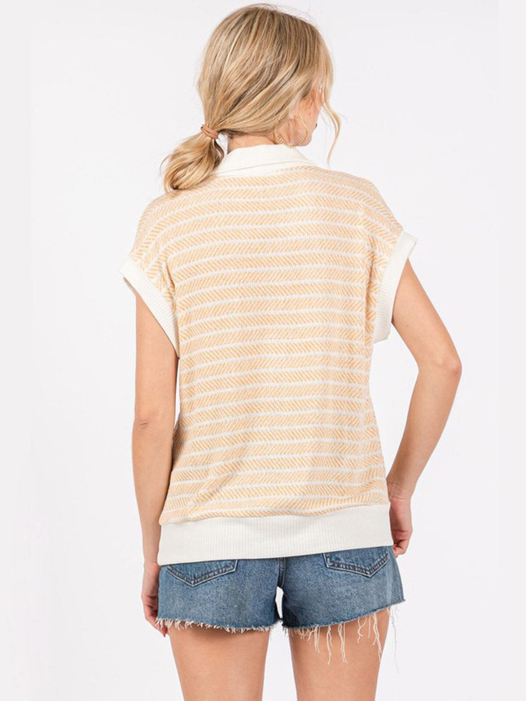 WOMEN'S SHORT SLEEVE V-NECK COLORBLOCK PRINT FRONT POCKET TOP