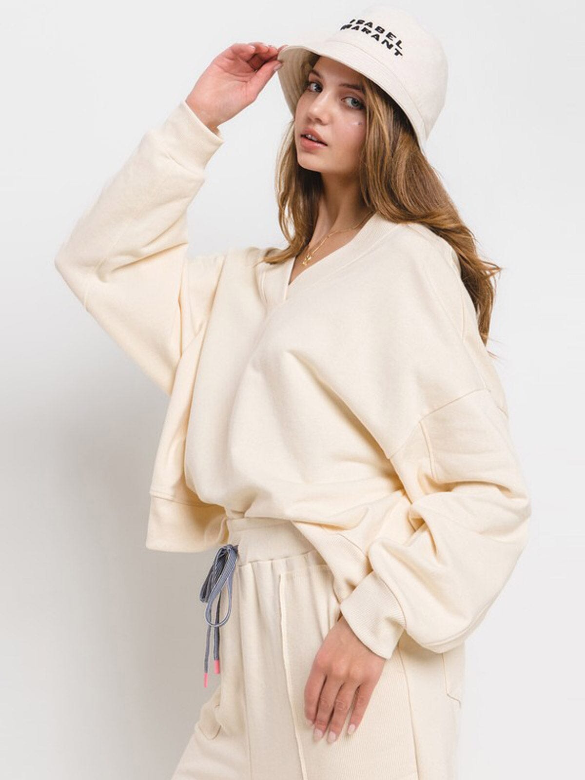 WOMEN'S LONG SLEEVE V-NECK OVERSIZED TOP