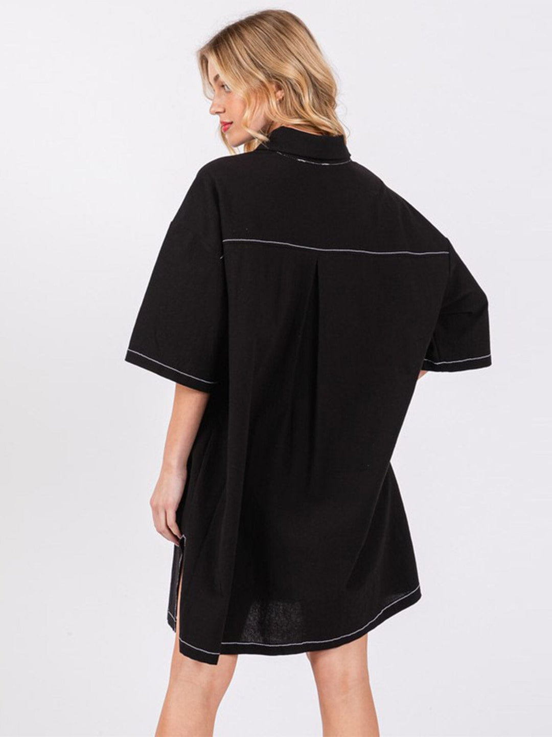 WOMEN'S SHORT SLEEVE BUTTON CLOSURE FRONT POCKETS TUNIC TOP