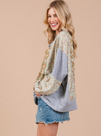 WOMEN'S LONG SLEEVE V-NECK MULTI PRINT BLOUSE
