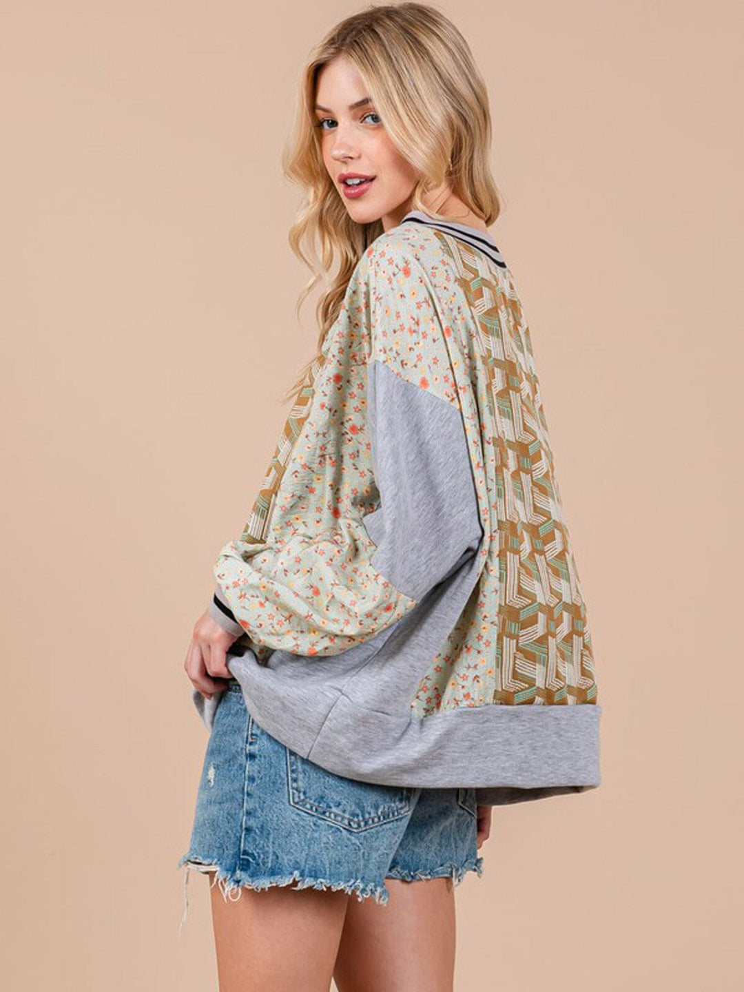 WOMEN'S LONG SLEEVE V-NECK MULTI PRINT BLOUSE