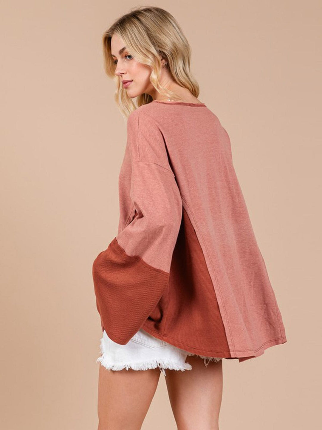 WOMEN'S LONG SLEEVE V-NECK COLORBLOCK TUNIC TOP