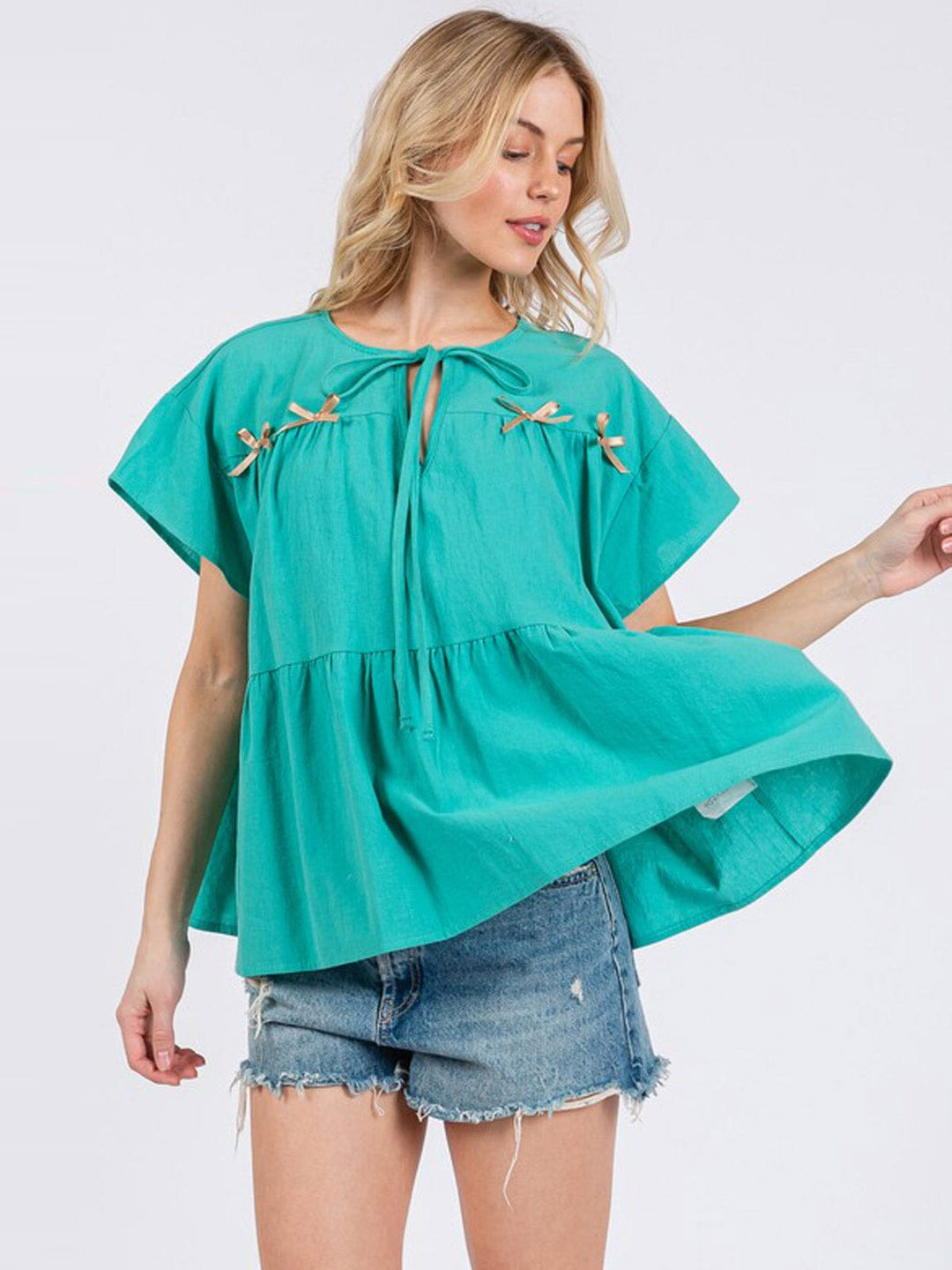 WOMEN'S SHORT RUFFLE SLEEVE TIERED BOWS DETAILED TUNIC BLOUSE