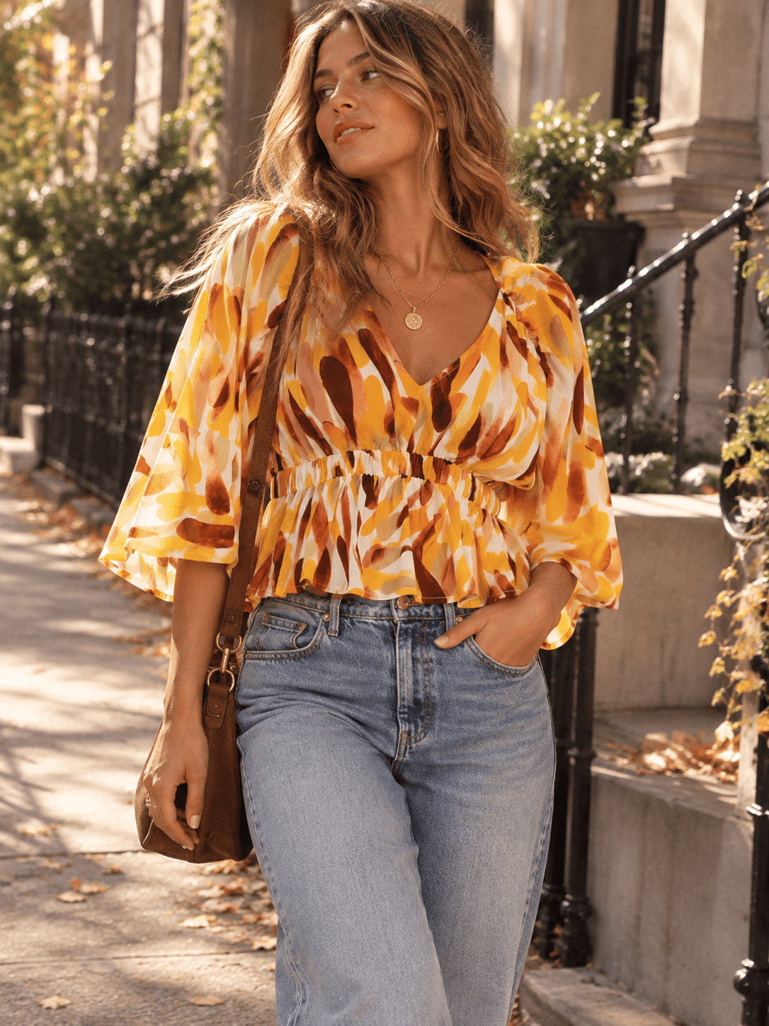 WOMEN'S 3/4 SLEEVE V-NECK ELASTIC WAIST MULTI PRINT BLOUSE