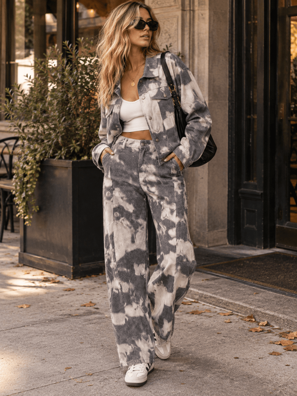 WOMEN'S LONG SLEEVE BUTTON UP FRONT POCKETS TIE DYE DENIM JACKET