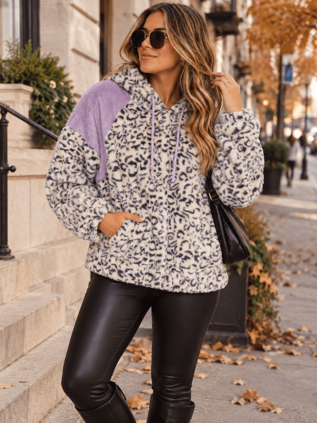 WOMEN'S LONG SLEEVE ANIMAL PRINT FRONT POCKETS HOODED PULLOVER SWEATER
