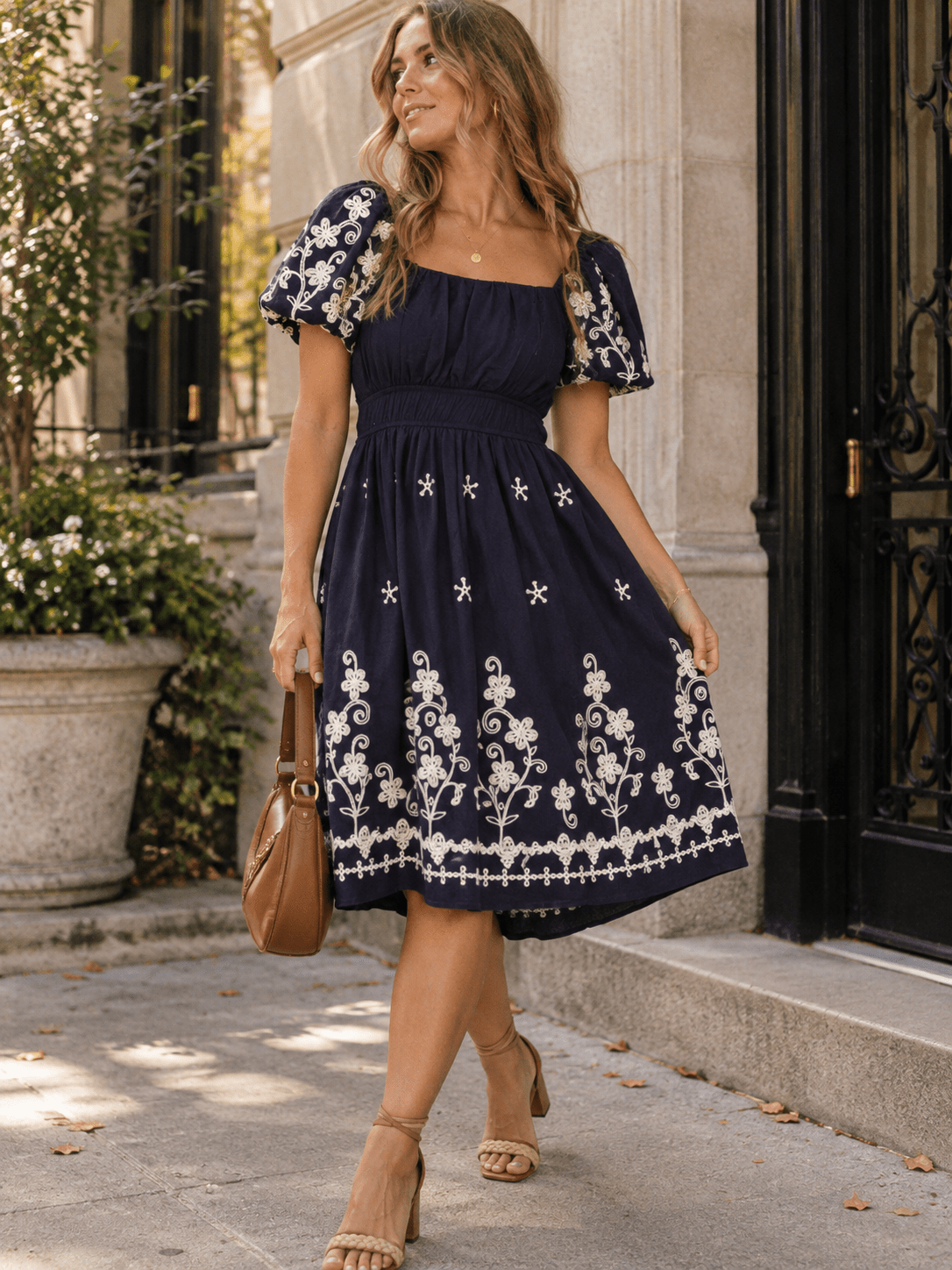 WOMEN'S SHORT PUFF SLEEVE FRONT POCKETS ELASTIC WAIST EMBROIDERY FLORAL MINI DRESS