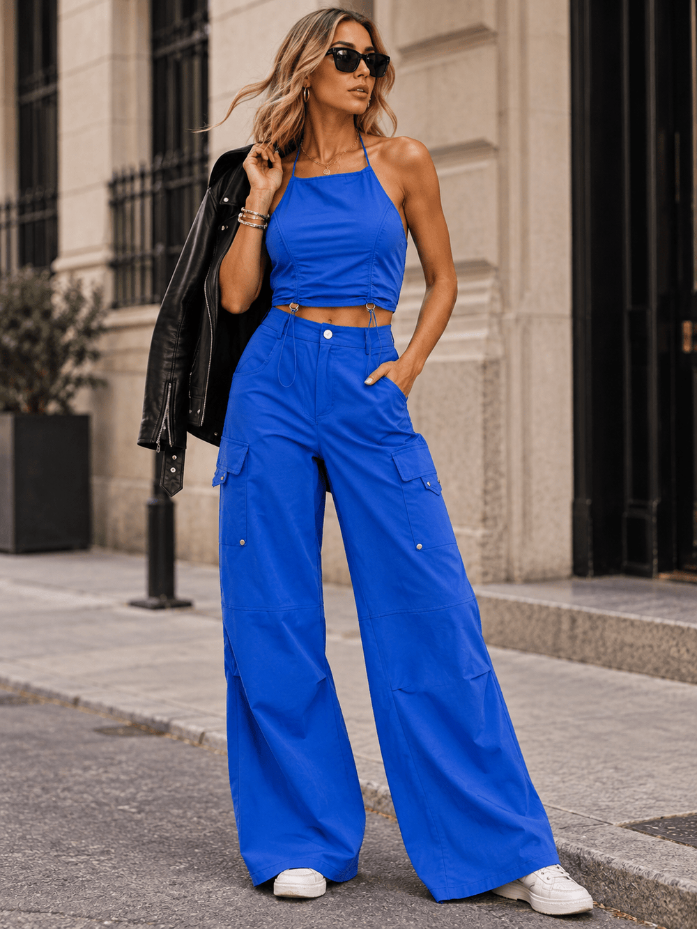 WOMEN'S SLEEVELESS CROP TOP & BUTTON CLOSURE PANTS SOLID 2PC. SET