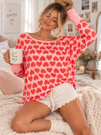 WOMEN'S LONG SLEEVE HEART PRINT TOP