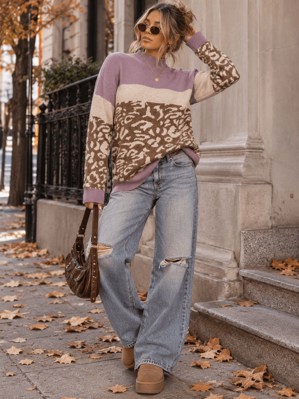 WOMEN'S LONG SLEEVE COLORBLOCK ANIMAL PRINT DETAILED PULLOVER SWEATER
