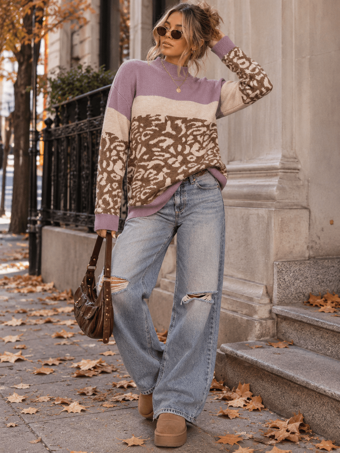 WOMEN'S LONG SLEEVE COLORBLOCK ANIMAL PRINT DETAILED PULLOVER SWEATER