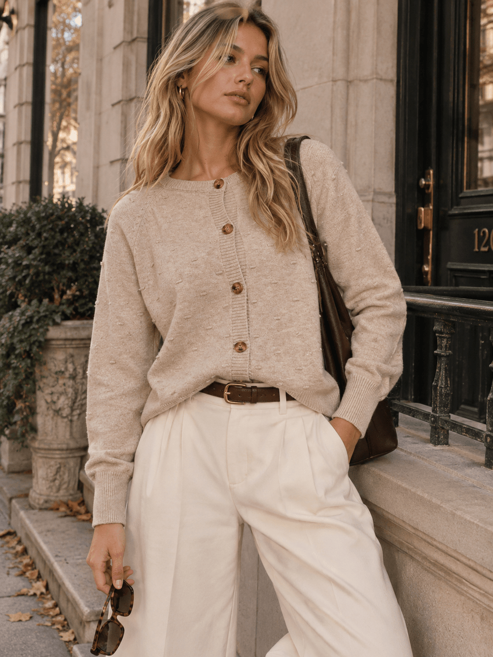 WOMEN'S LONG SLEEVE BUTTON UP DETAILED SWEATER
