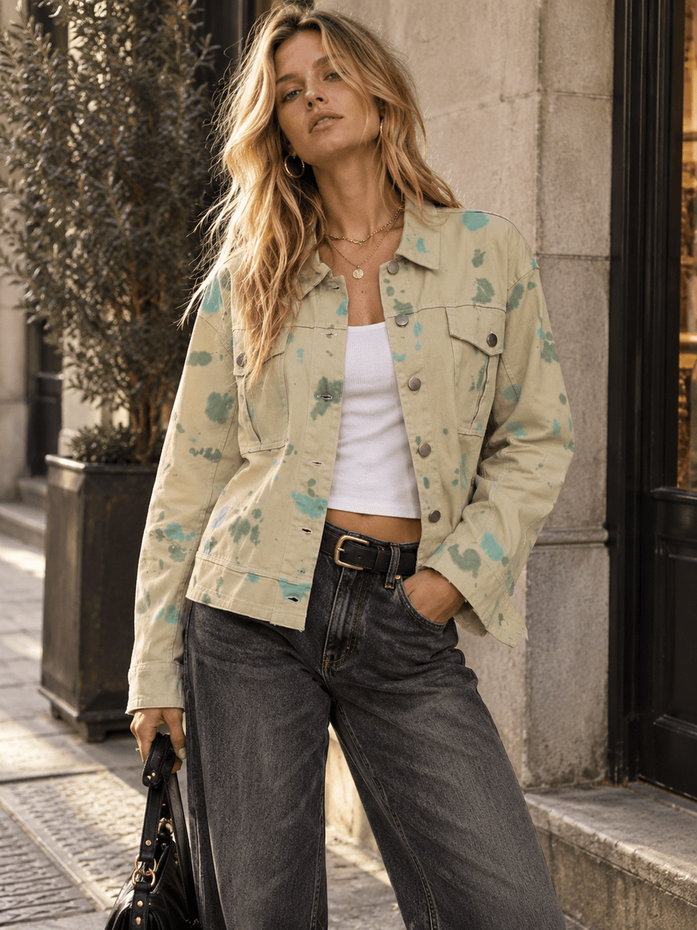 WOMEN'S LONG SLEEVE BUTTON CLOSURE FRONT POCKETS DENIM TIE DYE JACKET