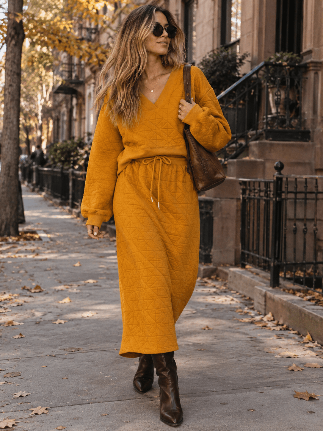WOMEN'S LONG SLEEVE PULLOVER SWEATER & ELASTIC WAIST MAXI SKIRT QUILTED 2PC. SET