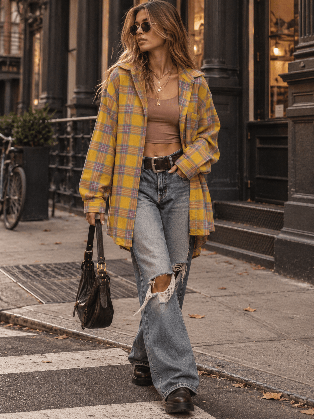 WOMEN'S LONG SLEEVE BUTTON UP FRONT POCKET PLAID OVERSIZED SHIRT