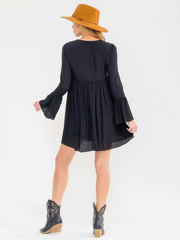 WOMEN'S LONG SLEEVE V-NECK EMBROIDERY DETAILED LOOSE FIT MINI DRESS