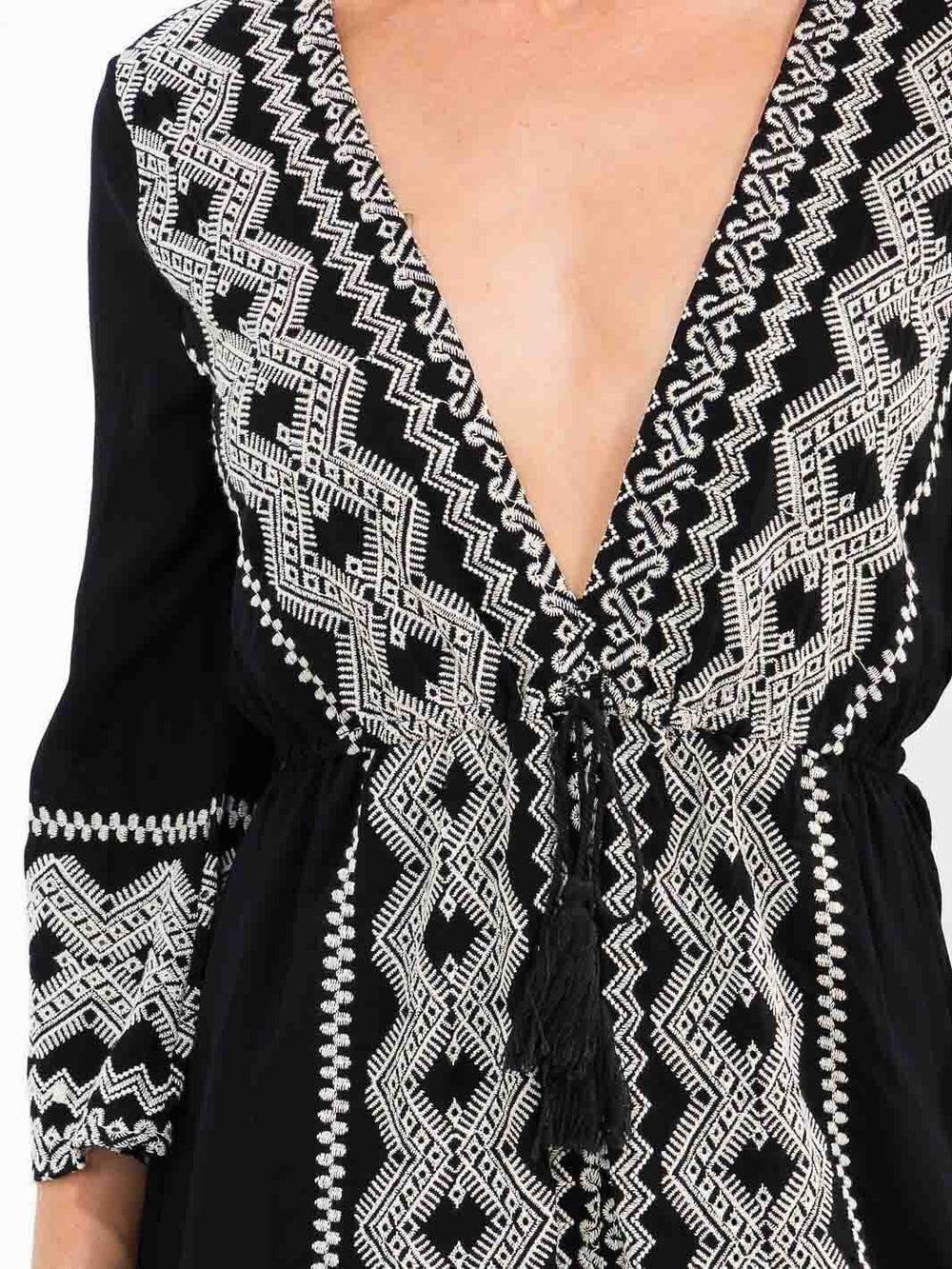 WOMEN'S 3/4 SLEEVES V-NECK EMBROIDERY ROMPER